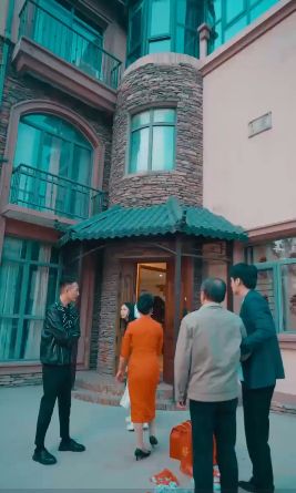 贬值成了财神 第1-20集